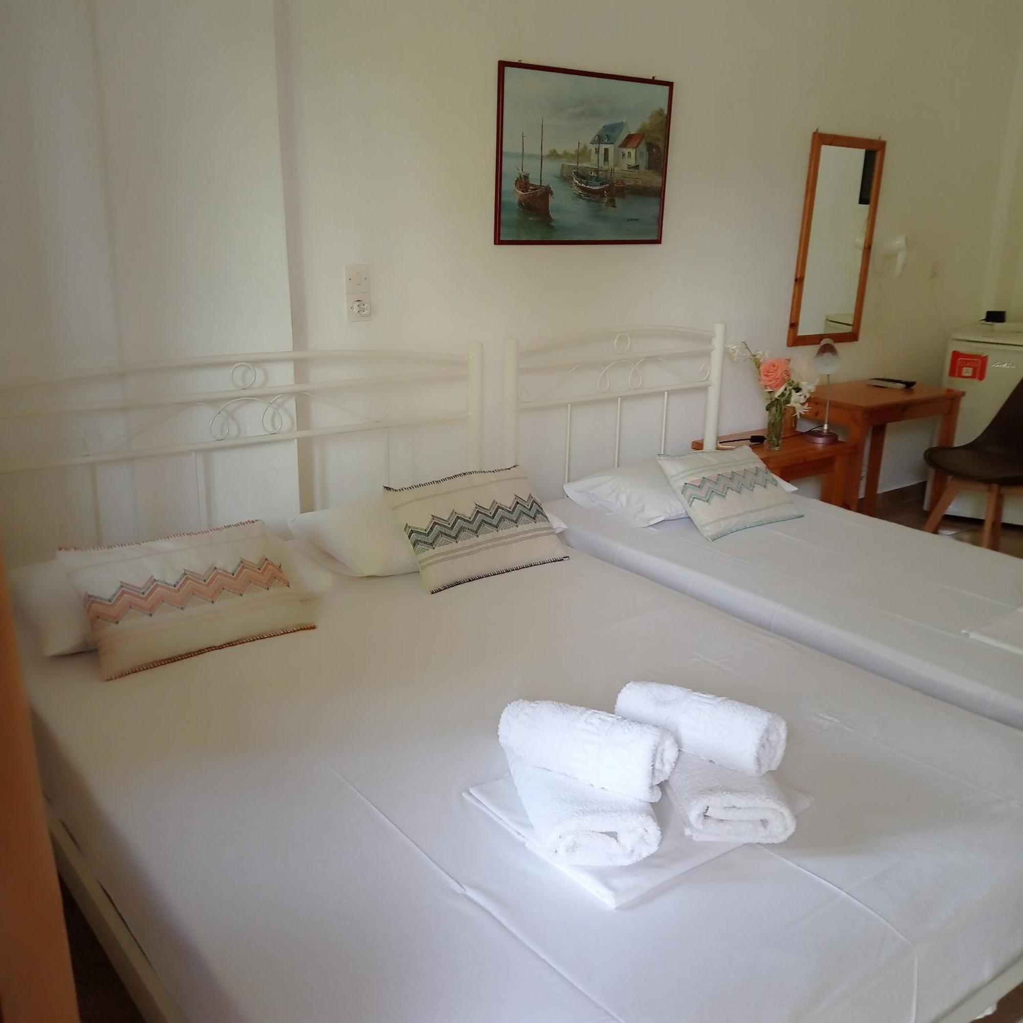 Asprovalta Rooms Kariotes Exteriör bild